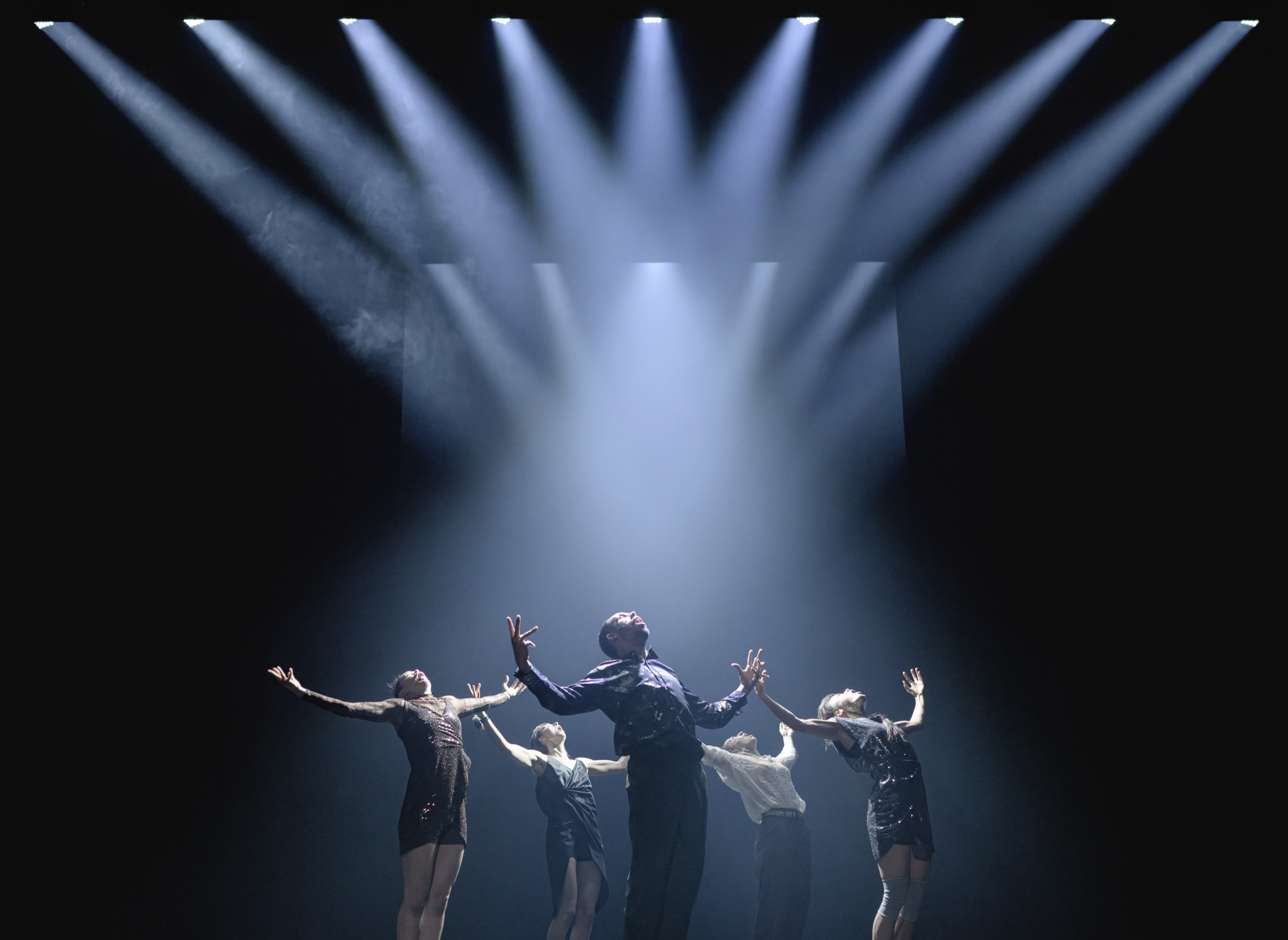 2. Theatre Of Dreams Tom Visser
